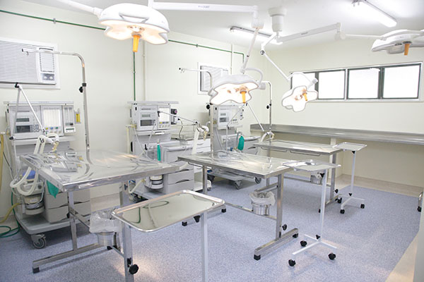 Crivella inaugura centro cirúrgico que vai ampliar em quase dez vezes 48519747982 b417760511 o Mariana Ramos Prefeitura Rio
