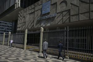 Petrobras reduz preço da gasolina e diesel nas refinarias Fernando Frazão Agência Brasil