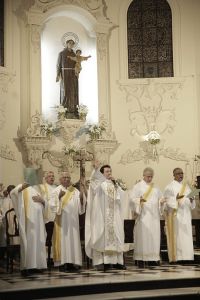 Trezena de missas abre a programação religiosa de Santo Antônio em Duque de Caxias3